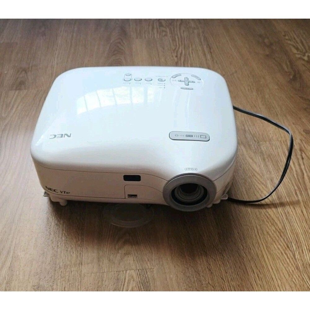 NEC VT47 VGA Home Cinema Projector Tested W/ Power Cord 79% Lamp Hours